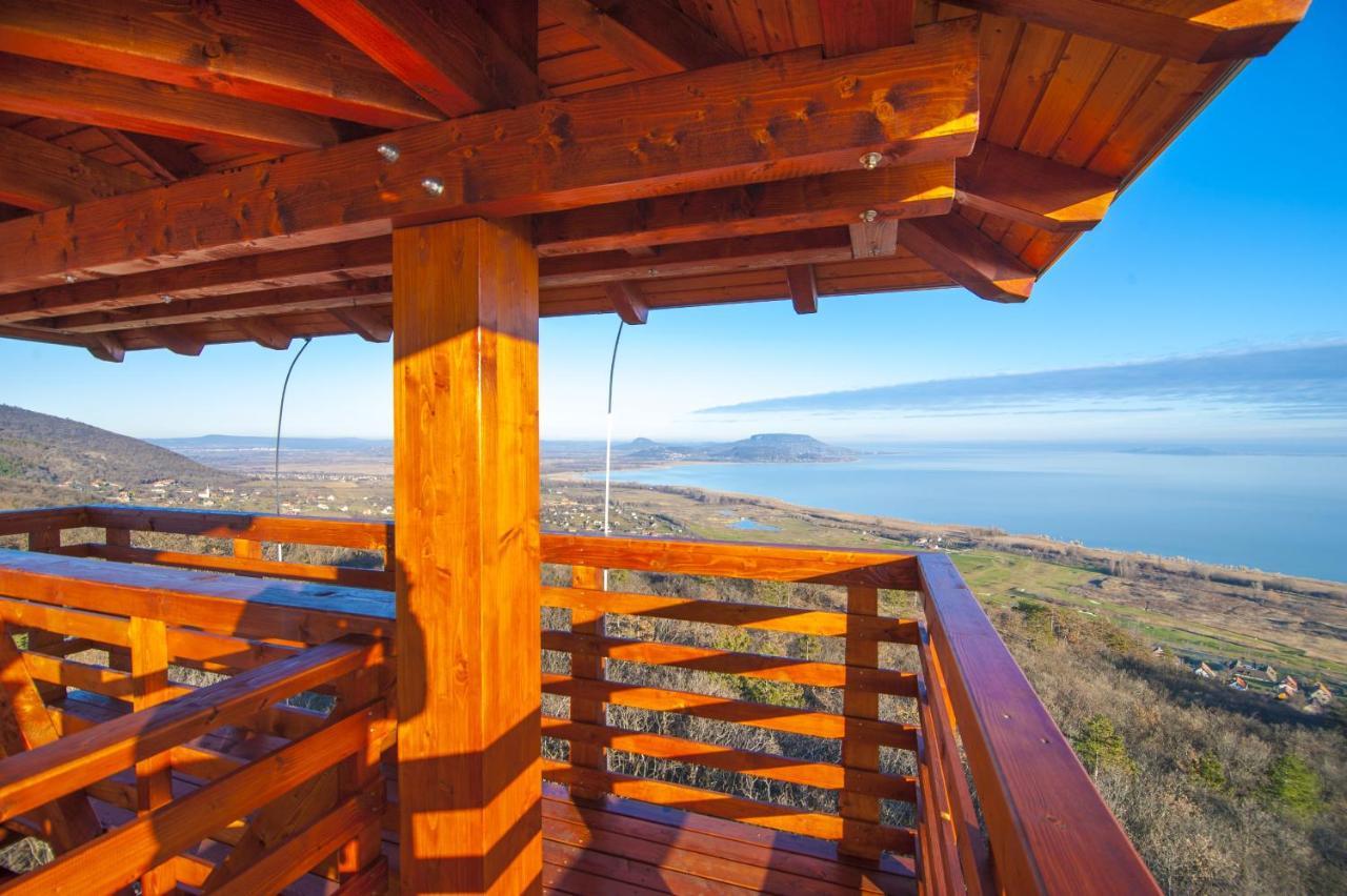 Villa Pelso บาลาตองโยรอค ภายนอก รูปภาพ